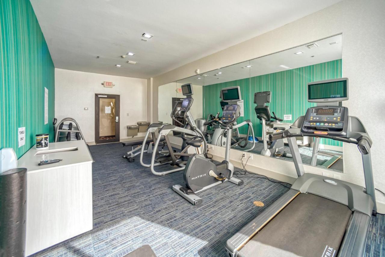 Holiday Inn Express And Suites Beeville By Ihg Экстерьер фото